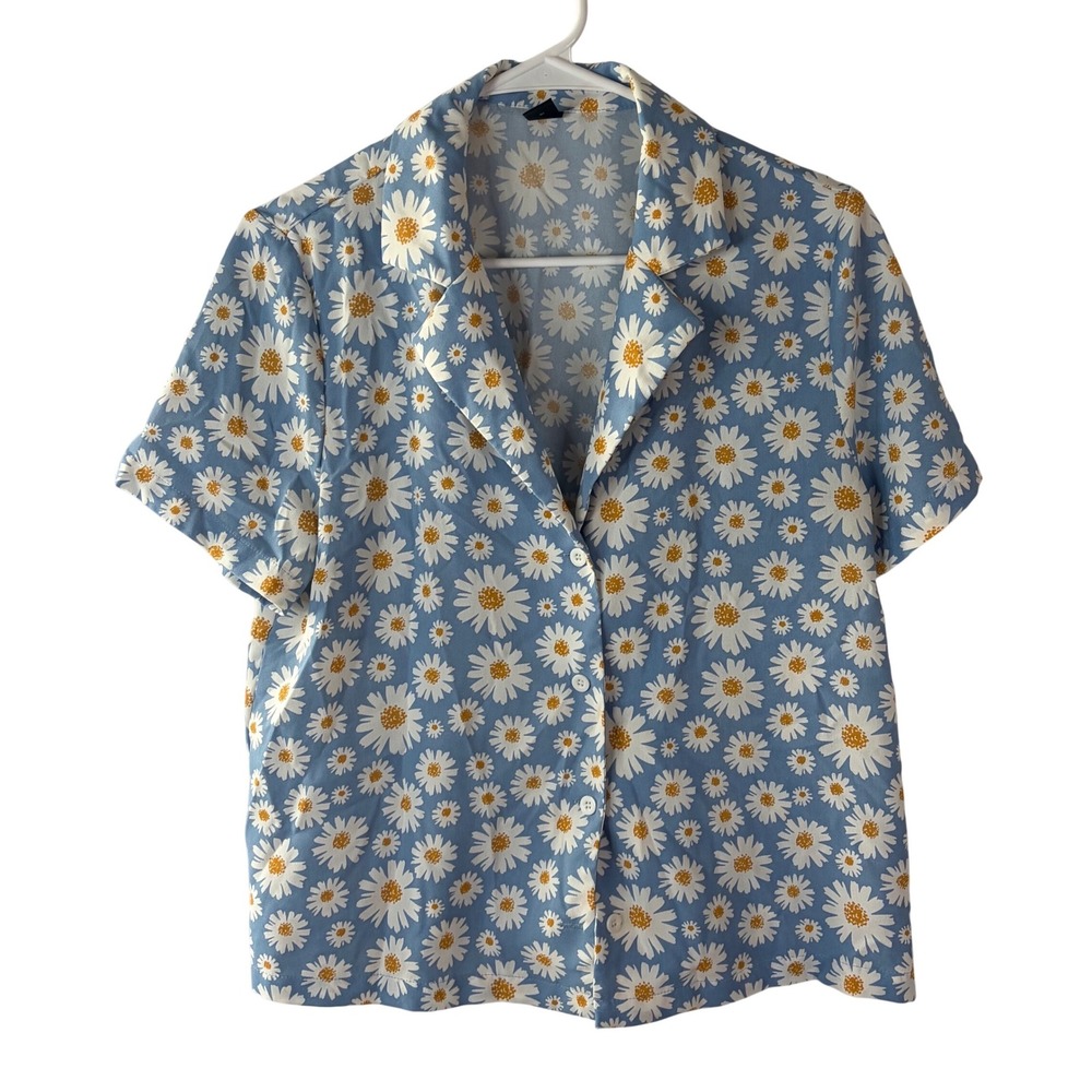 Emery Rose Daisy Floral Button Up Shirt Blue White Short Sleeve Blouse Medium